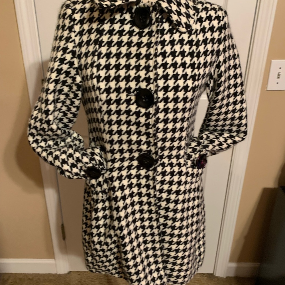 Ronnie Salloway Houndstooth Pleated Lined Button Up Black & White Coat